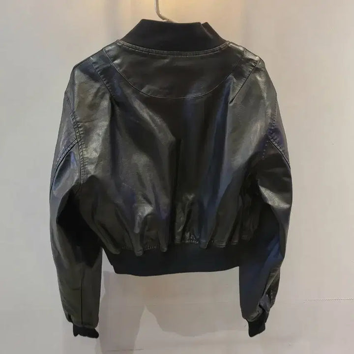 [SOLD OUT] 여성)블랙 레더 크롭 봄버 자켓(새상품 S)