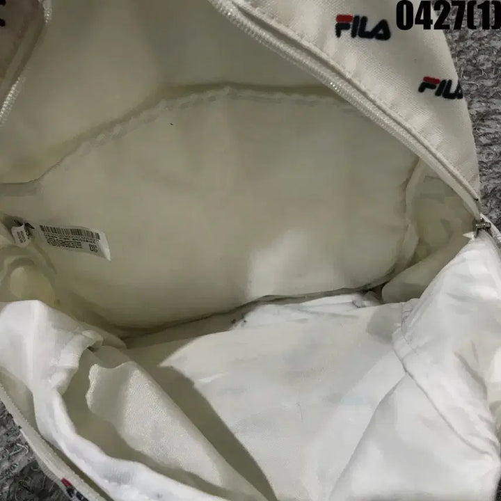 [SOLD OUT] 휠라 FILA 로고 패턴 백팩 화이트