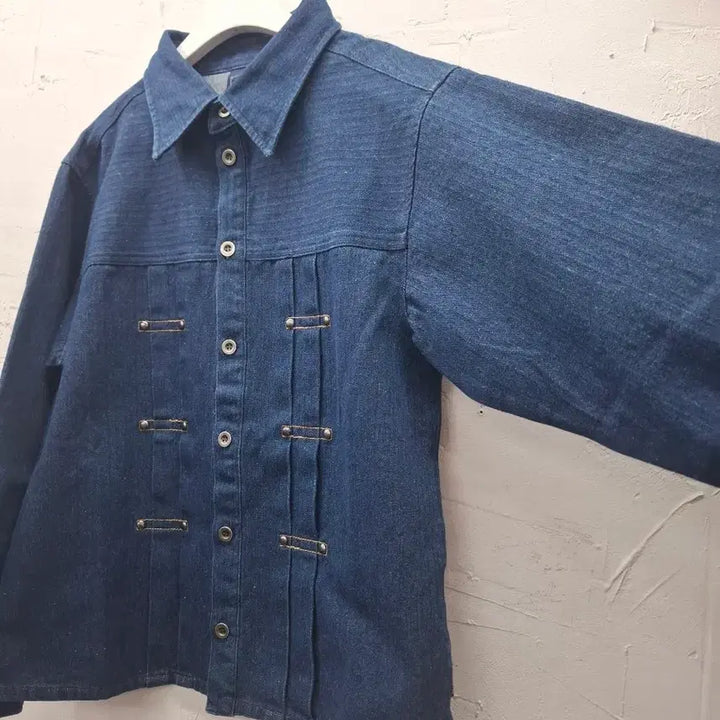 [BUNJANG] 로맨틱크라운 데님 자켓 / 로맨틱크라운 데님 자켓
