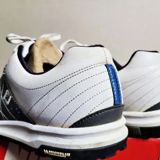 [BUNJANG] 풋조이 스파이크리스 가죽골프화 270  s43 / 풋조이 스파이크리스 가죽골프화 270  s43