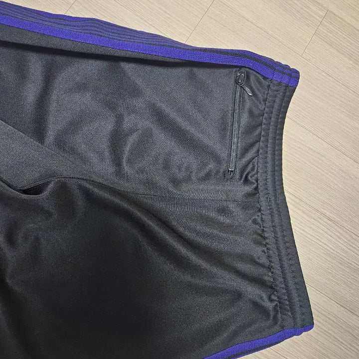 [SOLD OUT] 니들스 비버 별주 트랙팬츠 검보