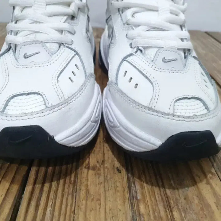 [SOLD OUT] 나이키 M2K 테크노 화이트 운동화 (230MM)