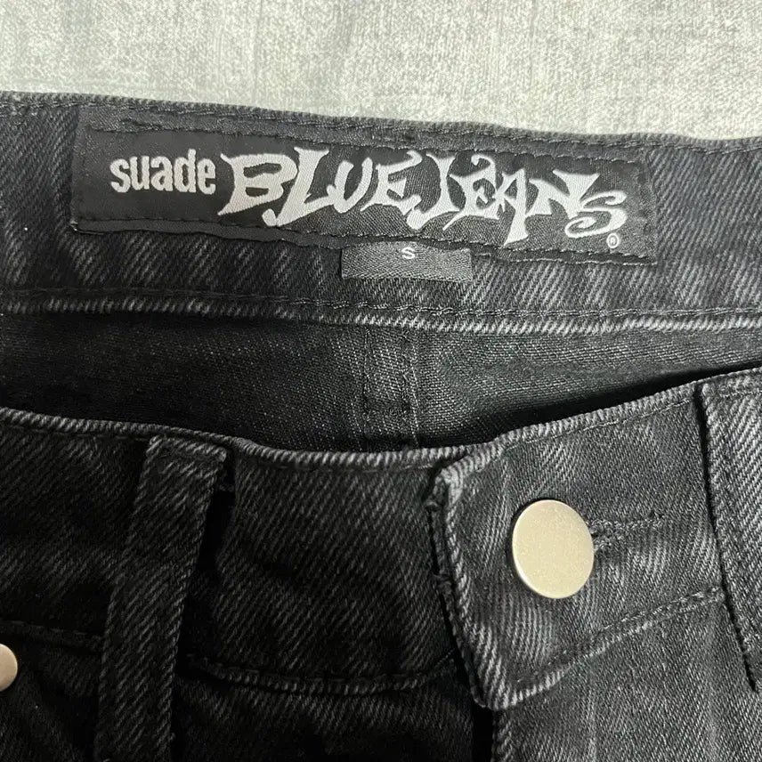 [SOLD OUT] 스웨이드 카펜더 데님 버뮤다팬츠 블랙S