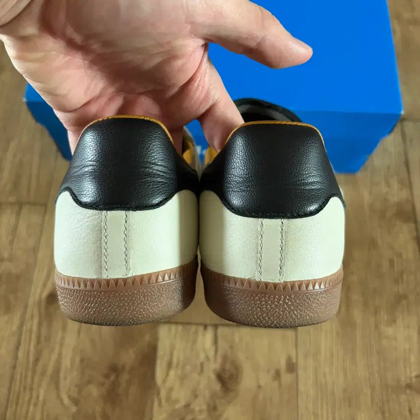 [SOLD OUT] [260] 아디다스x자운드 삼바 OG 오프화이트 코어 블랙