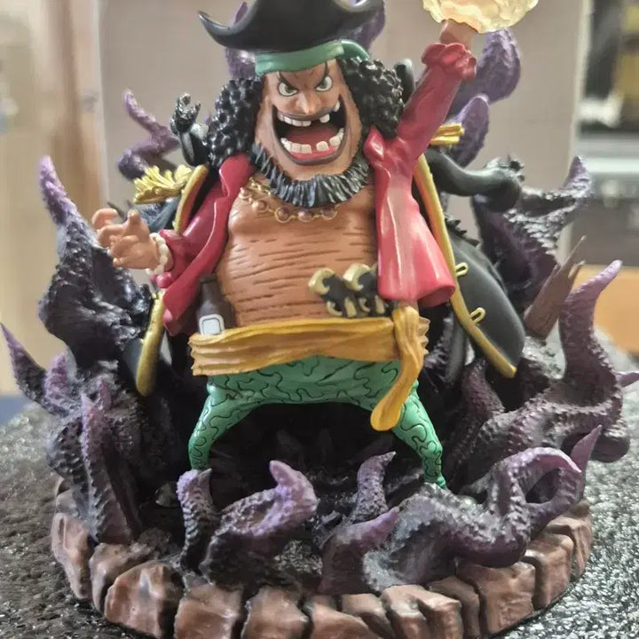 [BUNJANG] 원피스 검은수염 티치 레진 피규어 / 원피스 검은수염 티치 레진 피규어