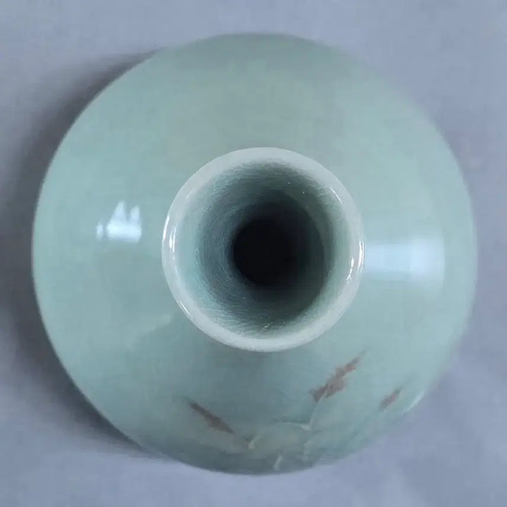 [BUNJANG] 송남 신상호 청자 수금문 주병(25cm) / 송남 신상호 청자 수금문 주병(25cm)