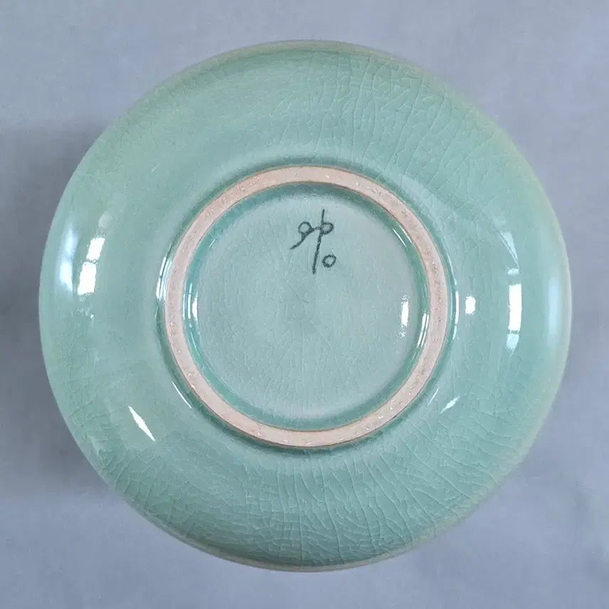 [BUNJANG] 송남 신상호 청자 수금문 주병(25cm) / 송남 신상호 청자 수금문 주병(25cm)