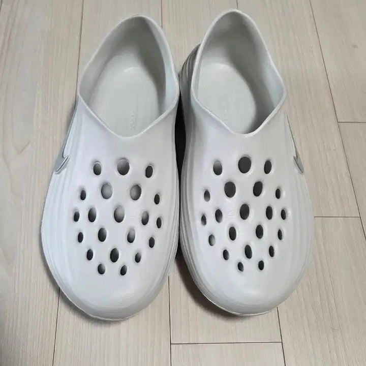 [SOLD OUT] 나이키 리액트 리주버네이트 270 팝니다.