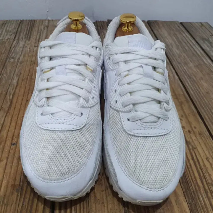 [SOLD OUT] 나이키 우먼스 에어맥스 90 (240MM)