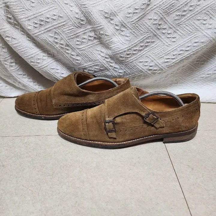 [SOLD OUT] Zara 스웨이드 몽크 스트랩 42 / 275