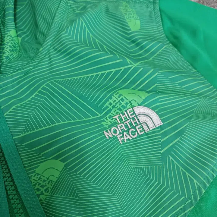 [BUNJANG] 노스페이스 그린 바람막이 자켓 M / 노스페이스 그린 바람막이 자켓 M