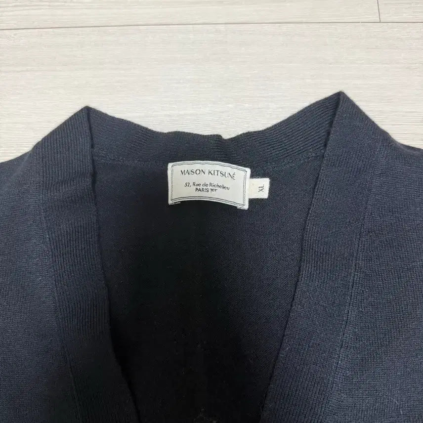 [BUNJANG] Maison Kitsune Cardigan / 메종키츠네 가디건