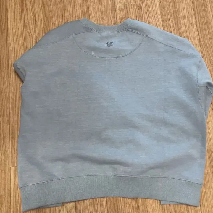 [SOLD OUT] 목단 피그먼트 라인 스웻셔츠 민트블루 맨투맨
