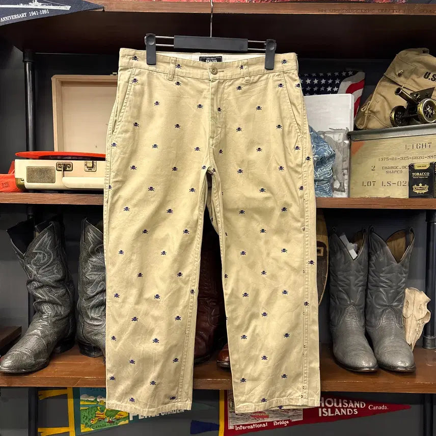 [BUNJANG] Beams Japan All Over Skull Embroidered Cotton Chino 7/10 Pants / 00s 빔즈재팬 올오버 스컬 엠브로이드 코튼치노 7부팬츠 N1276