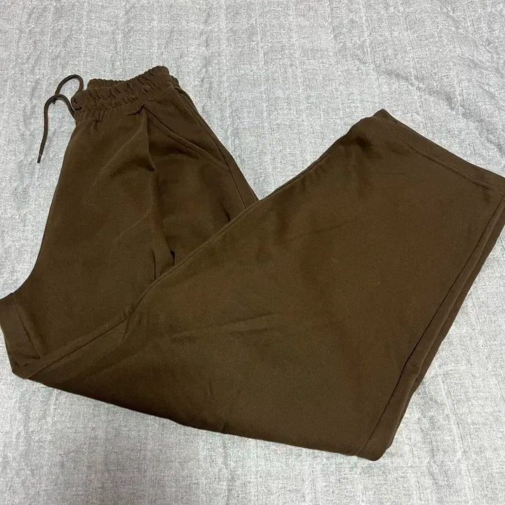 [BUNJANG] Suede Two-Tuck Training Pants Brown M / 스웨이드 투턱 트레이닝팬츠 브라운M