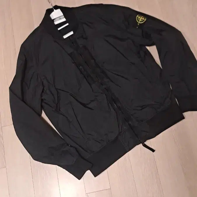 [BUNJANG] Stone Island Windbreaker Jacket / 스톤아일랜드 바람막이 판매합니다