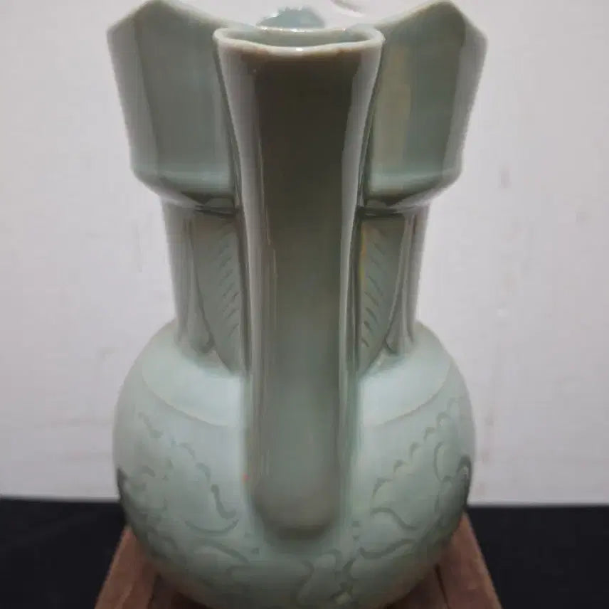 [BUNJANG] Chinese Celadon Porcelain Engraved Floral Motif Ewer / 중국 도자기, 골동품, 청자음각화문집호