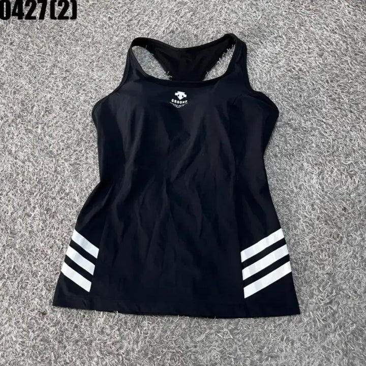 [SOLD OUT] 데상트 블랙 민소매 탱크탑 여성용