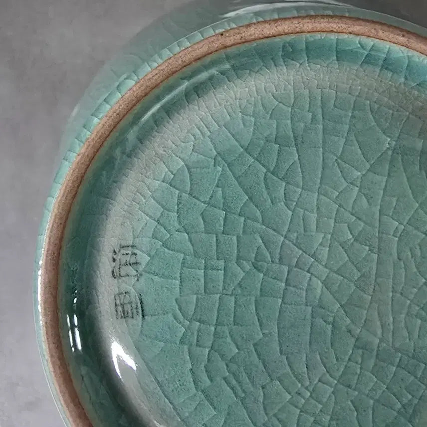 [BUNJANG] Haegang Yoo Geun-hyung Crane Cloud Celadon Porcelain Vase / 해강 유근형 운학문 호