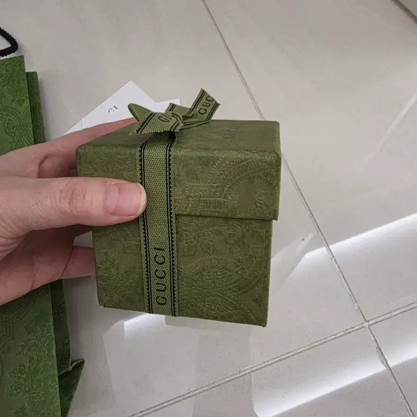 [SOLD OUT] 구찌 방도 케이스와 쇼핑백