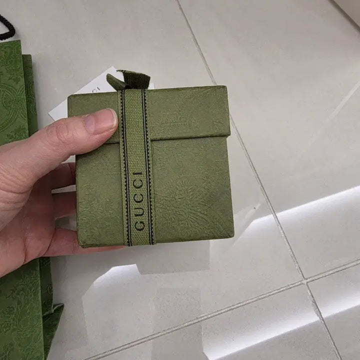 [SOLD OUT] 구찌 방도 케이스와 쇼핑백