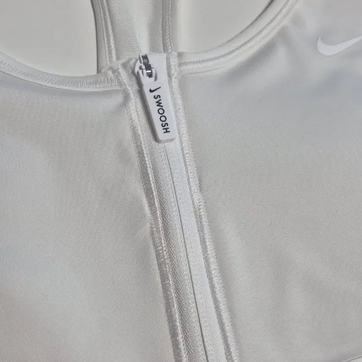 [BUNJANG] Nike Swoosh Front Zip Sports Bra L / 나이키 스우시 프런트 지퍼 스포츠 브라 L