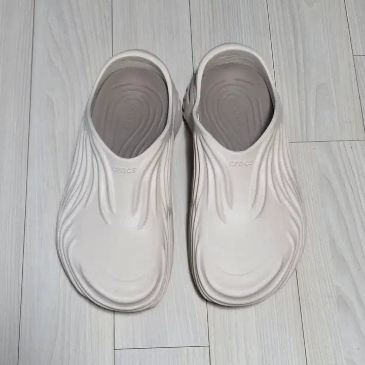 [SOLD OUT] 크록스 에코웨이브 아몬드틴트 265