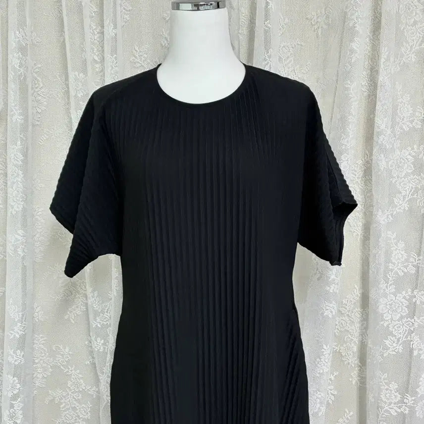 [SOLD OUT] S) 코스 COS 플리티드 미디 티셔츠 원피스 블랙