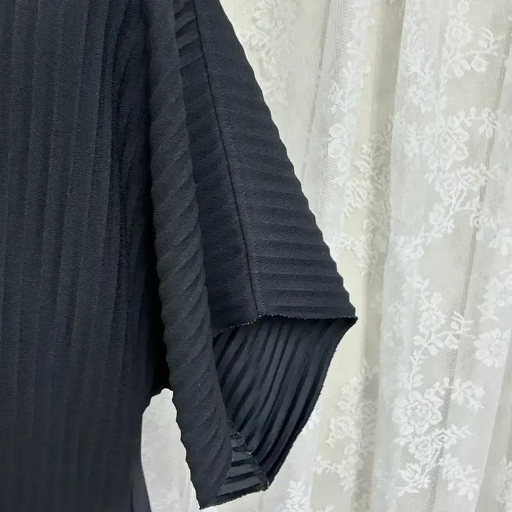 [SOLD OUT] S) 코스 COS 플리티드 미디 티셔츠 원피스 블랙