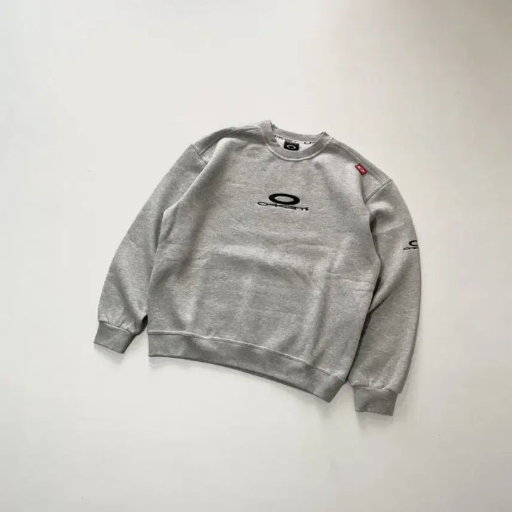 [BUNJANG] Oakley Embroidered Logo Back-Printed Original Sweatshirt / 오클리 자수 로고 백프린팅 오리지널 맨투맨 S~XL 새상품 공용 아울렛