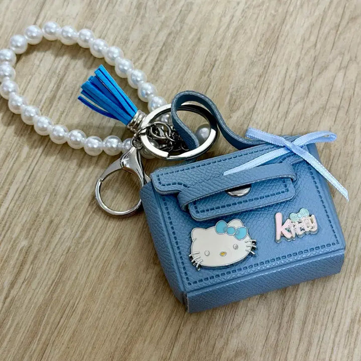 [SOLD OUT] 새상품 헬로키티 미니백 에어팟 버즈 이어폰 케이스 가방 키링 진주참