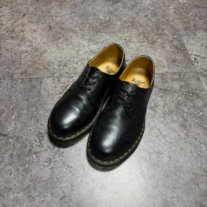 [SOLD OUT] 닥터마틴 1461 260