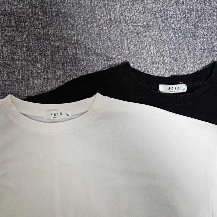 [SOLD OUT] 로엔 긴팔티셔츠(블랙,화이트)