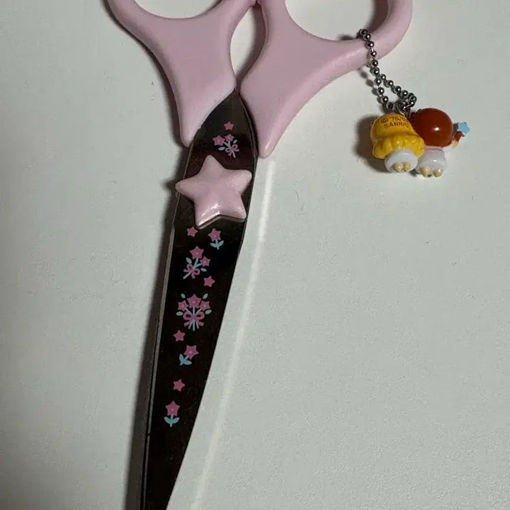 [SOLD OUT] 고전 키키라라 가위 비비틱스