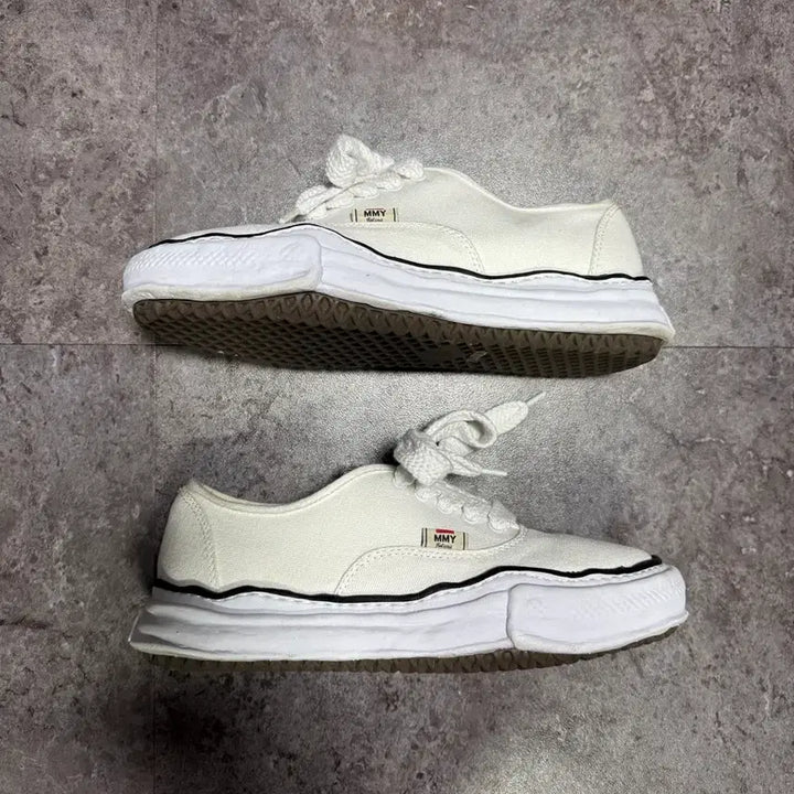 [SOLD OUT] 미하라야스히로 베이커 43 새상품급