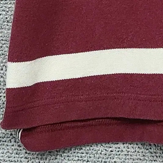[BUNJANG] Tommy Hilfiger Striped Burgundy Polo Shirt / 타미힐피거 스트라이프 버건디 반팔 카라티 S/P