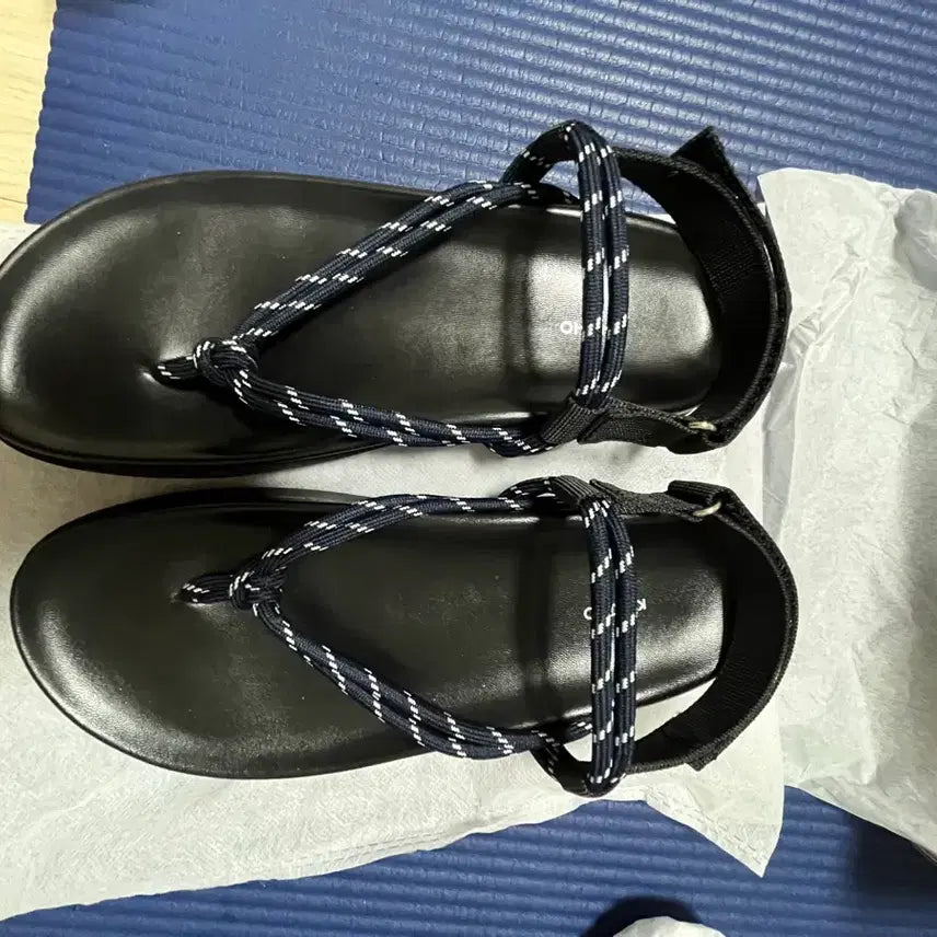 [BUNJANG] Kiho Wooden Clog Sandals (Size 240) / 기호 나막신 샌들 240사이즈