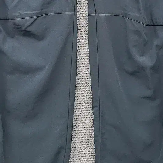 [BUNJANG] Ellesse Gray Training Pants L / 엘레쎄 그레이 트레이닝 바지 L