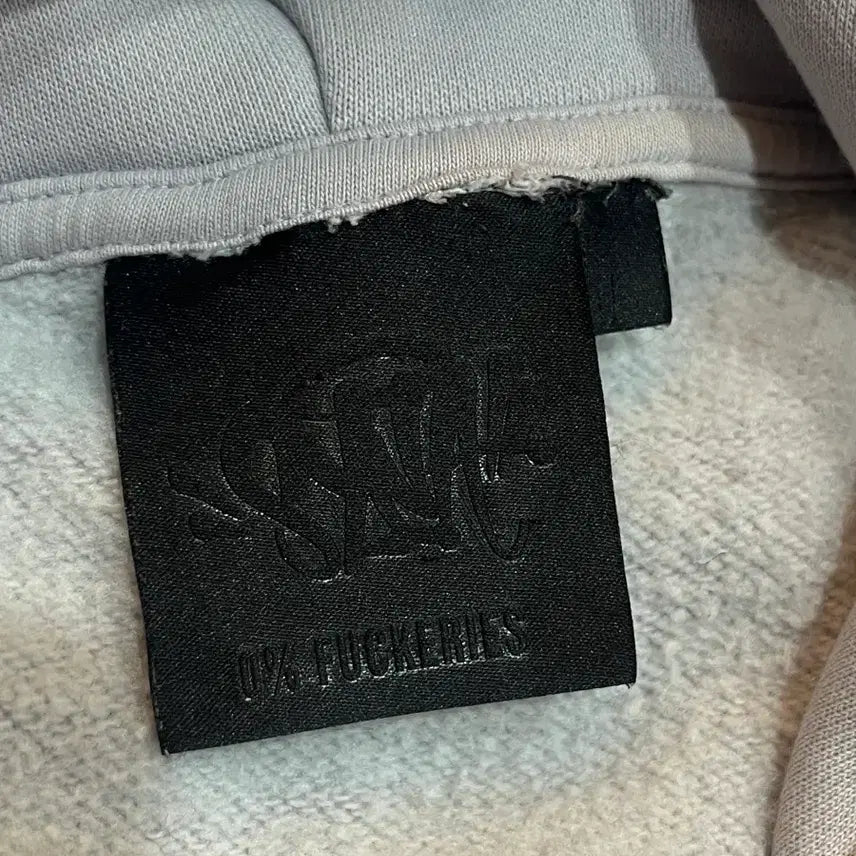 [SOLD OUT] syna world hoodie