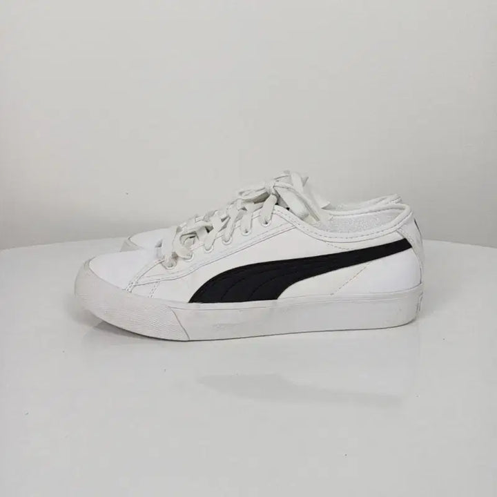 [BUNJANG] Puma Sneakers White Shoes 240mm / 푸마/스니커즈 운동화 신발 화이트 240/라덴