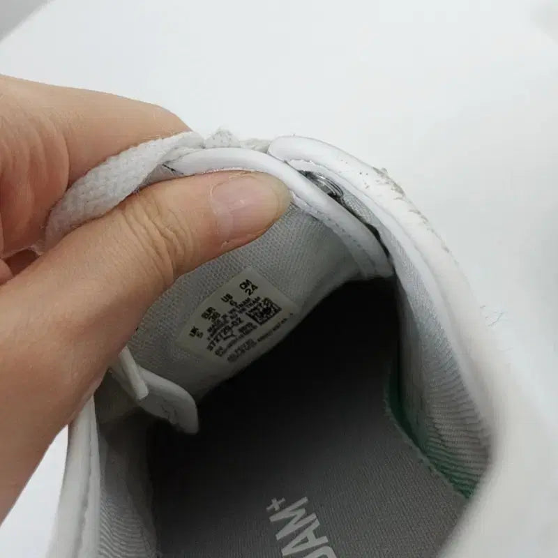 [BUNJANG] Puma Sneakers White Shoes 240mm / 푸마/스니커즈 운동화 신발 화이트 240/라덴