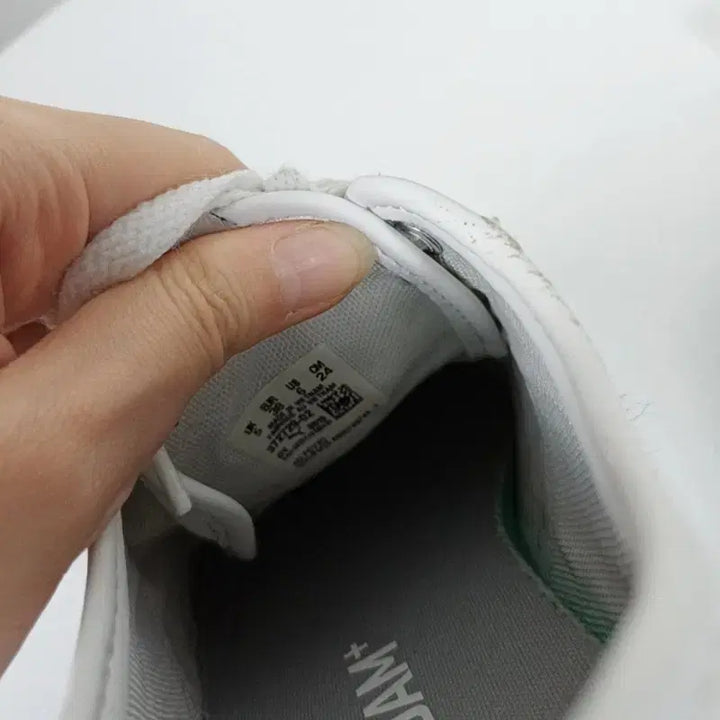 [BUNJANG] Puma Sneakers White Shoes 240mm / 푸마/스니커즈 운동화 신발 화이트 240/라덴