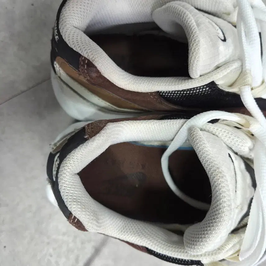 [BUNJANG] Nike Air Max 95 Driftwood Sneakers / 나이키 에어 맥스 95 다크 드리프트우드255