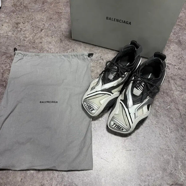 [BUNJANG] Balenciaga Tyrex 43 Sneakers / 발렌시아가 타이렉스 43 풀박스