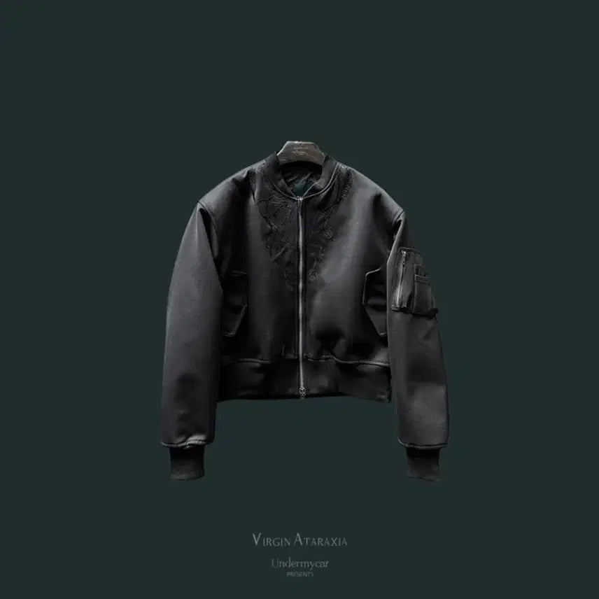 [BUNJANG] Black Mamba Cropped Padded MA-1 Jacket / 언더마이카 25SS BLACK MAMBA 크롭 패티드 MA-1
