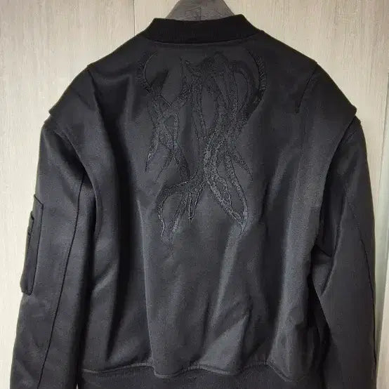 [BUNJANG] Black Mamba Cropped Padded MA-1 Jacket / 언더마이카 25SS BLACK MAMBA 크롭 패티드 MA-1
