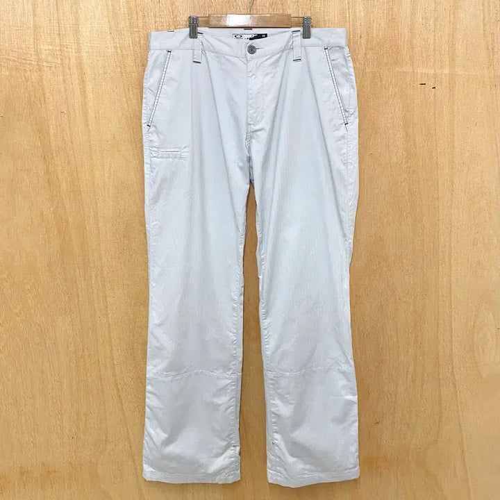 [BUNJANG] OAKLEY 2way pants 오클리 투웨이 지퍼 팬츠 / OAKLEY 2way pants 오클리 투웨이 지퍼 팬츠