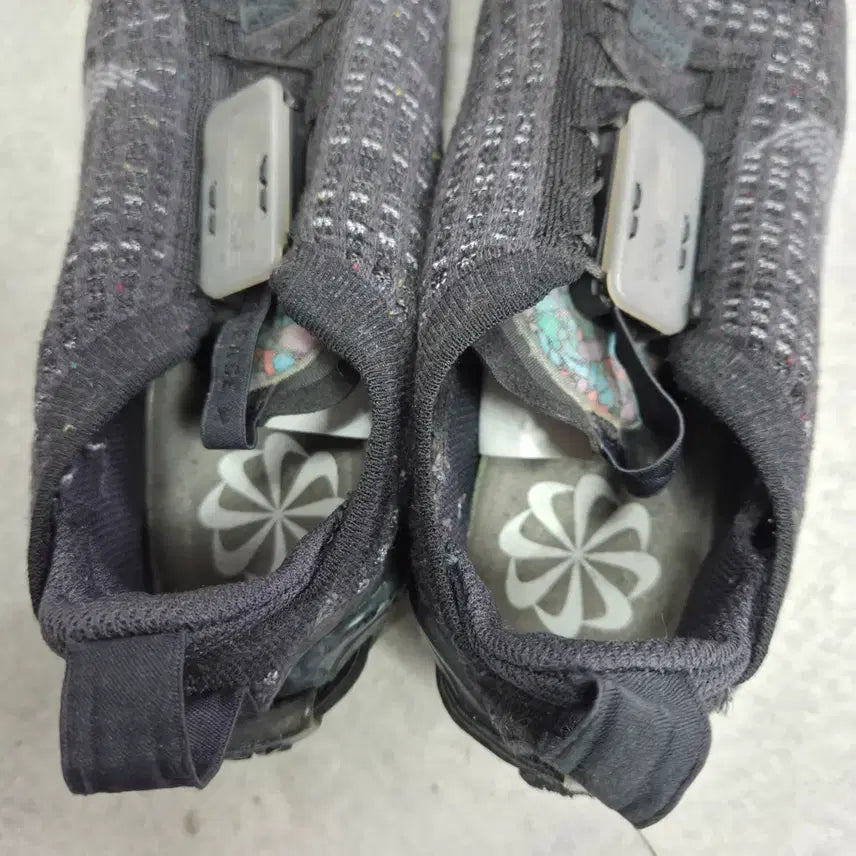 [BUNJANG] Nike Air VaporMax 2020 Sneakers (240) / 나이키 에어 베이퍼맥스 2020  (240)