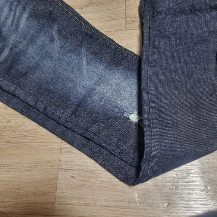 [SOLD OUT] 디스퀘어드2 워싱데님청바지. 28