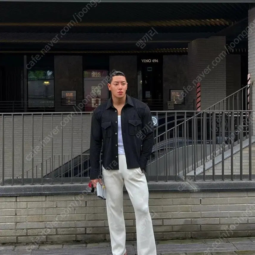 [BUNJANG] 볼란테 스웨이드 셔츠 자켓 2사이즈 블랙 라피나토 / 볼란테 스웨이드 셔츠 자켓 2사이즈 블랙 라피나토